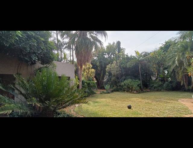 3 BEDROOM HOUSE FOR SALE IN SINOVILLE